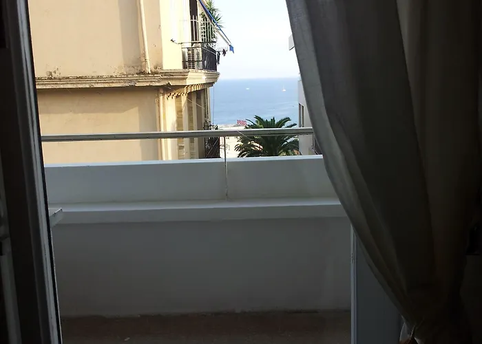 Rentopolis Trilocale Sanremo Casino Lägenhet *